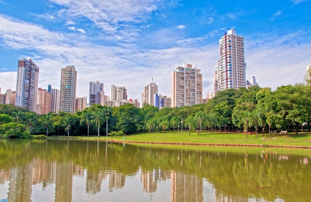 Retirar Dinero en Brasil: Consejos para Obtener Efectivo de Forma Segura y Conveniente | ATM24h