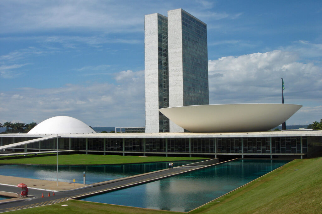 Cambio de dinero en Brasilia: ¿cómo hacerlo de la forma más segura y económica?