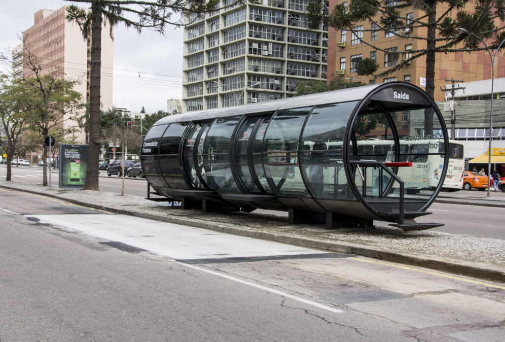Transporte público en Curitiba: Guía práctica para turistas