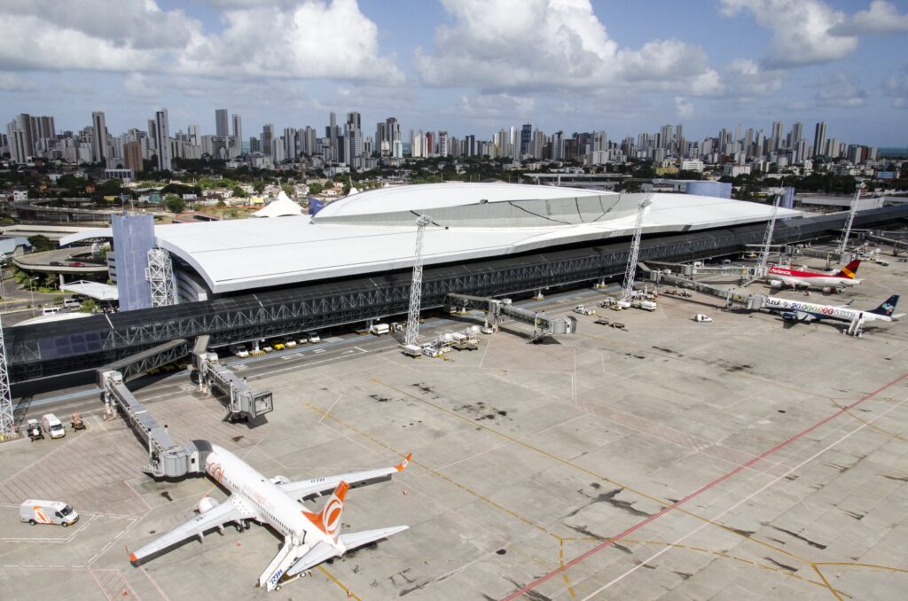 Cajero automático en un aeropuerto de Brasil: Guía práctica para viajeros