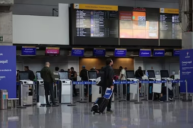 Cajero automático en un aeropuerto de Brasil: Guía práctica para viajeros
