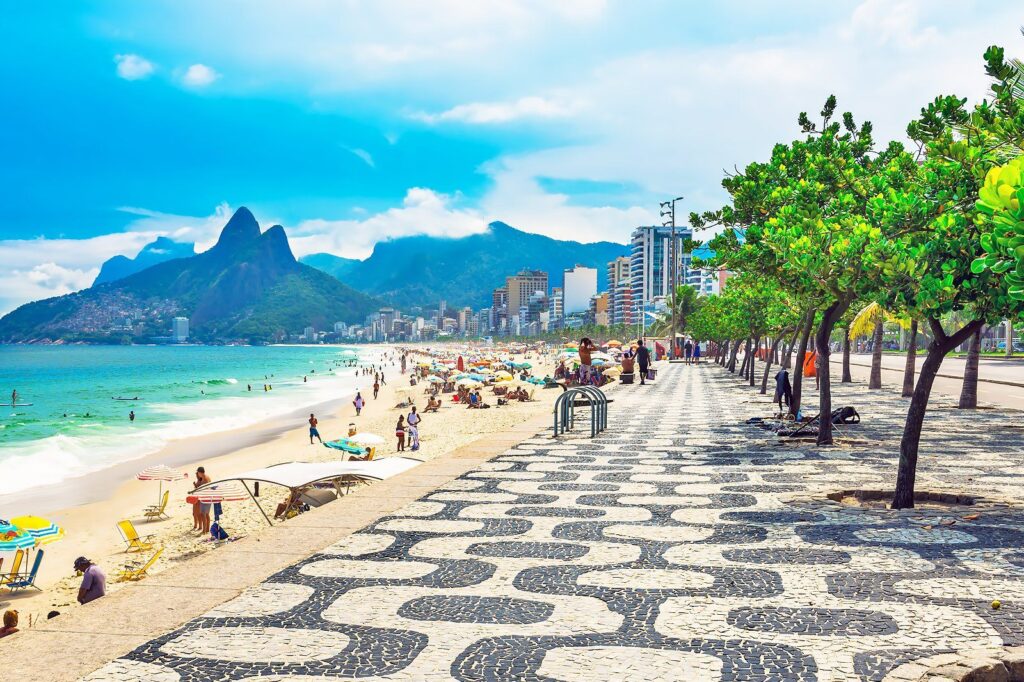 Money exchange in Rio de Janeiro: Where to exchange money and withdraw Brazilian reais safely