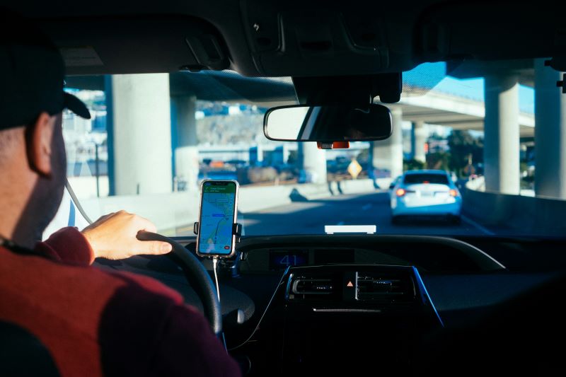 How to use Uber in Brazil – 10 practical tips to travel safely and save more