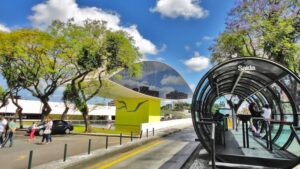 How to get around in Curitiba: Transport, costs and practical tips
