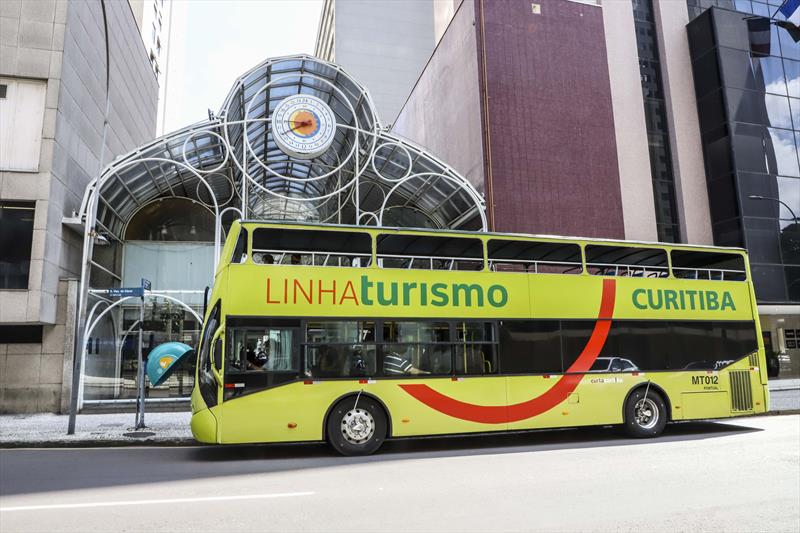How to get around in Curitiba: Transport, costs and practical tips